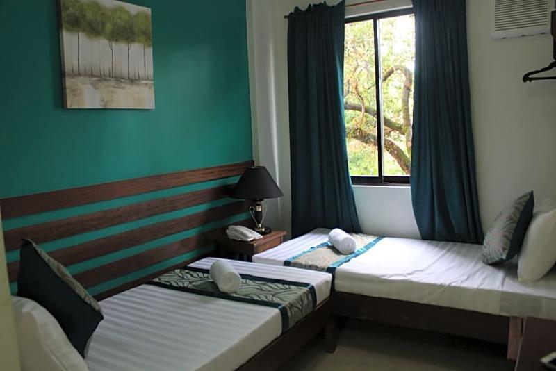 Reddoorz Plus Near Rizal Junction Puerto Princesa Kültér fotó