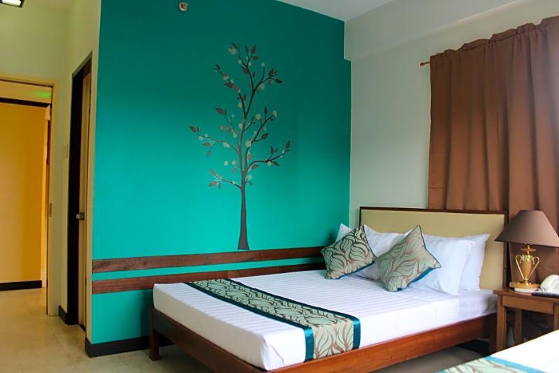 Reddoorz Plus Near Rizal Junction Puerto Princesa Kültér fotó