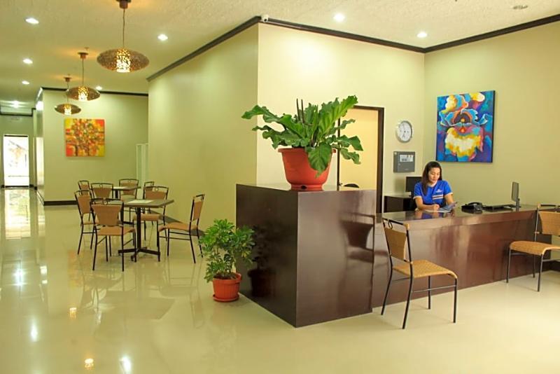 Reddoorz Plus Near Rizal Junction Puerto Princesa Kültér fotó